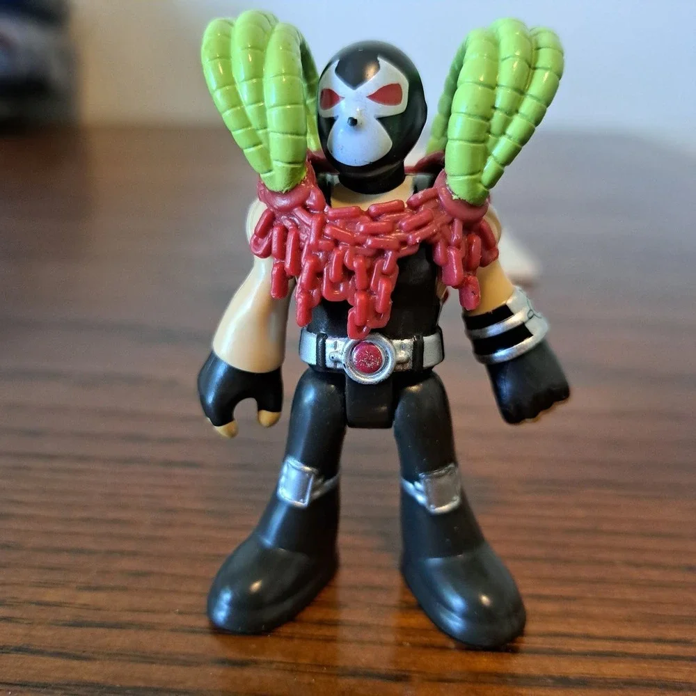 Fisher Price Imaginext DC Super Friends Bane Action Figure with Venom Tank
